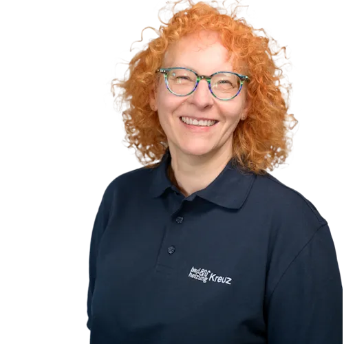 Ansprechpartnerin für Personalfragen, Heike Leberer, vor neutralen Hintergrund.