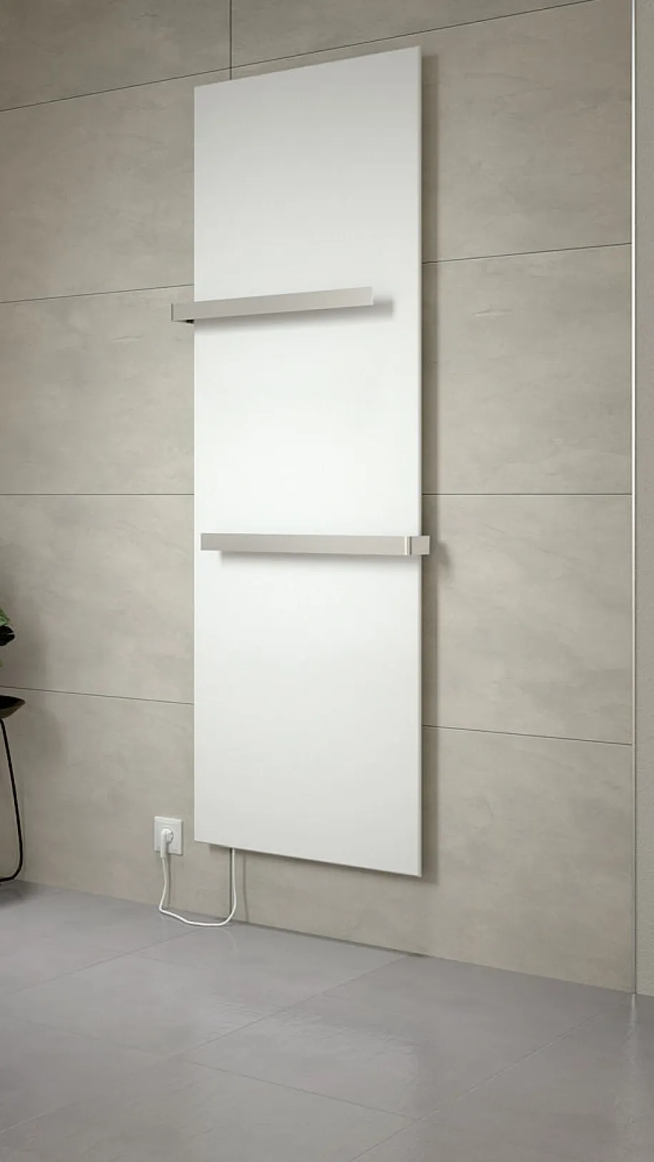 Modernes Badezimmer mit weißen Designheizkörper HSK Retango.